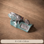 Cicala tea pet in ceramica — Con base