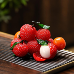 Decorazione per vassoio da tè con litchi in resina — Litchi a colore cangiante