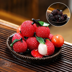 Decorazione per vassoio da tè con litchi in resina — Litchi a colore cangiante con base