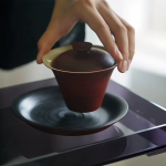 Gaiwan dipinto a mano in ceramica di gres rosso