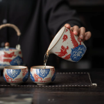 Gaiwan in ceramica con drago rosso