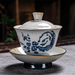 Gaiwan in porcellana blu con decori dipinti a mano — Pesci e fiori