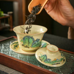 Gaiwan in porcellana con decori Montagne o Fiori
