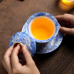 Gaiwan in porcellana con piattino