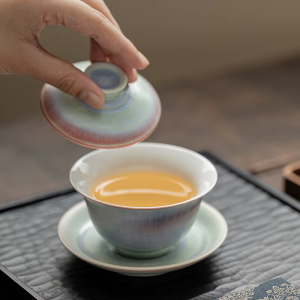 Gaiwan Sancai in ceramica
