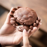 Passino per tè a forma di granchio in ceramica