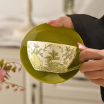Servizio da tè con infusore in porcellana