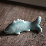 Tea pet carpa in ceramica smaltata — Blu-grigio chiaro