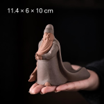 Tea pet cinese in argilla viola — Seduto con barba lunga