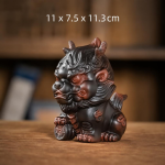 Tea pet con creatura mitica cinese in ceramica — Bruno-nero