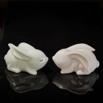 Tea pet coniglio in ceramica con orecchie pendenti