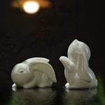 Tea pet coniglio in ceramica con orecchie pendenti — Duo lucido