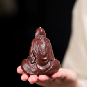 Tea pet di Bodhidharma in argilla di Yixing (zisha)