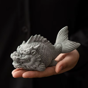 Tea pet in arenaria blu con rilievi scolpiti
