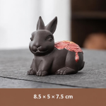 Tea pet in argilla viola con animali zodiacali — Coniglio seduto