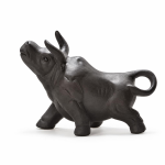 Tea pet in ceramica con rilievi scolpiti — A quattro zampe con corna lunghe