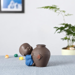 Tea pet monaco in argilla viola con mini vaso — 9,8 × 7,8 cm
