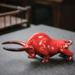 Tea pet toro in ceramica per il tè — Testa abbassata